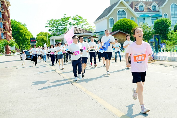 FUN肆奔跑 悦动四方​——四方光电2025年环湖健康跑活动圆满收官